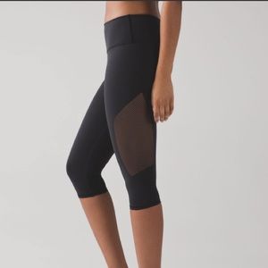 Lululemon Reveal Crop (15”)